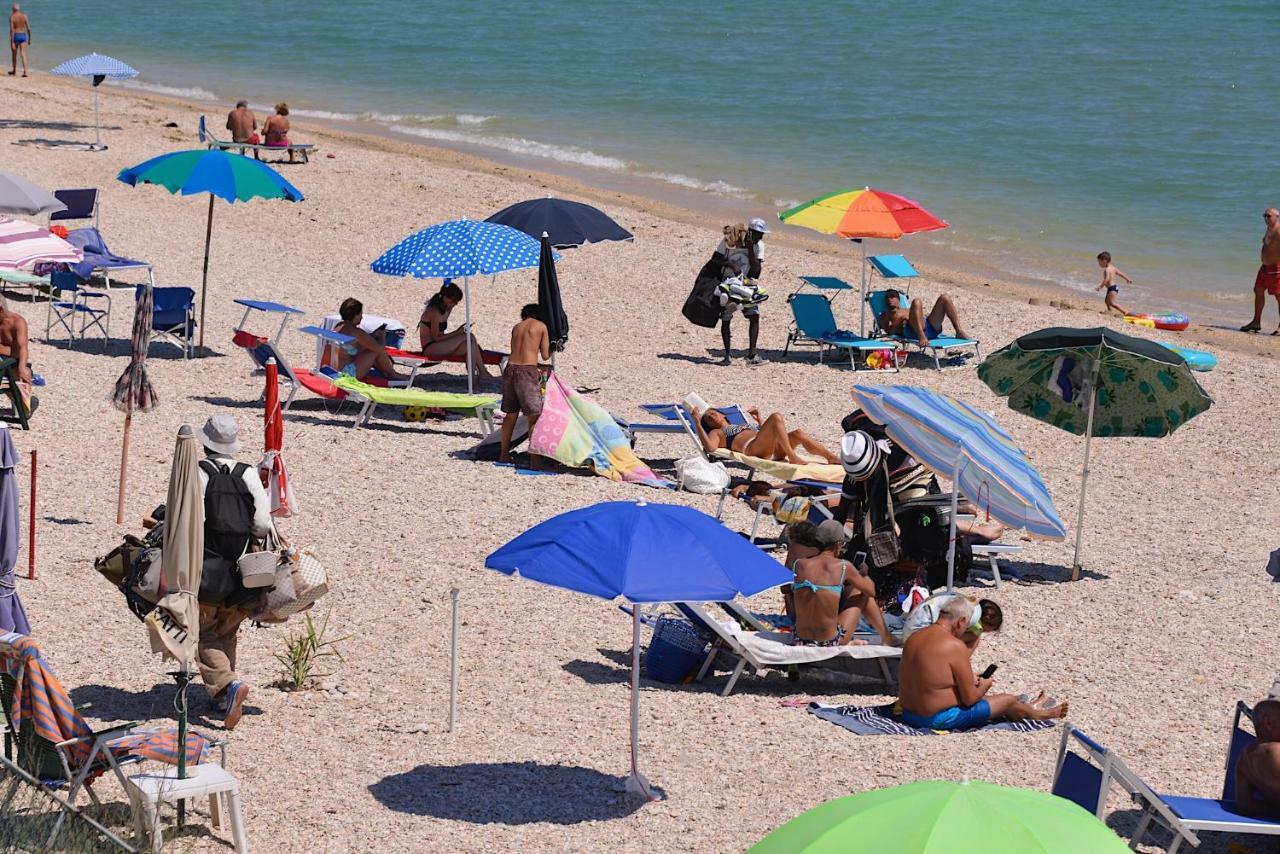 Camping Tre Archi Лідо-ді-Фермо Екстер'єр фото