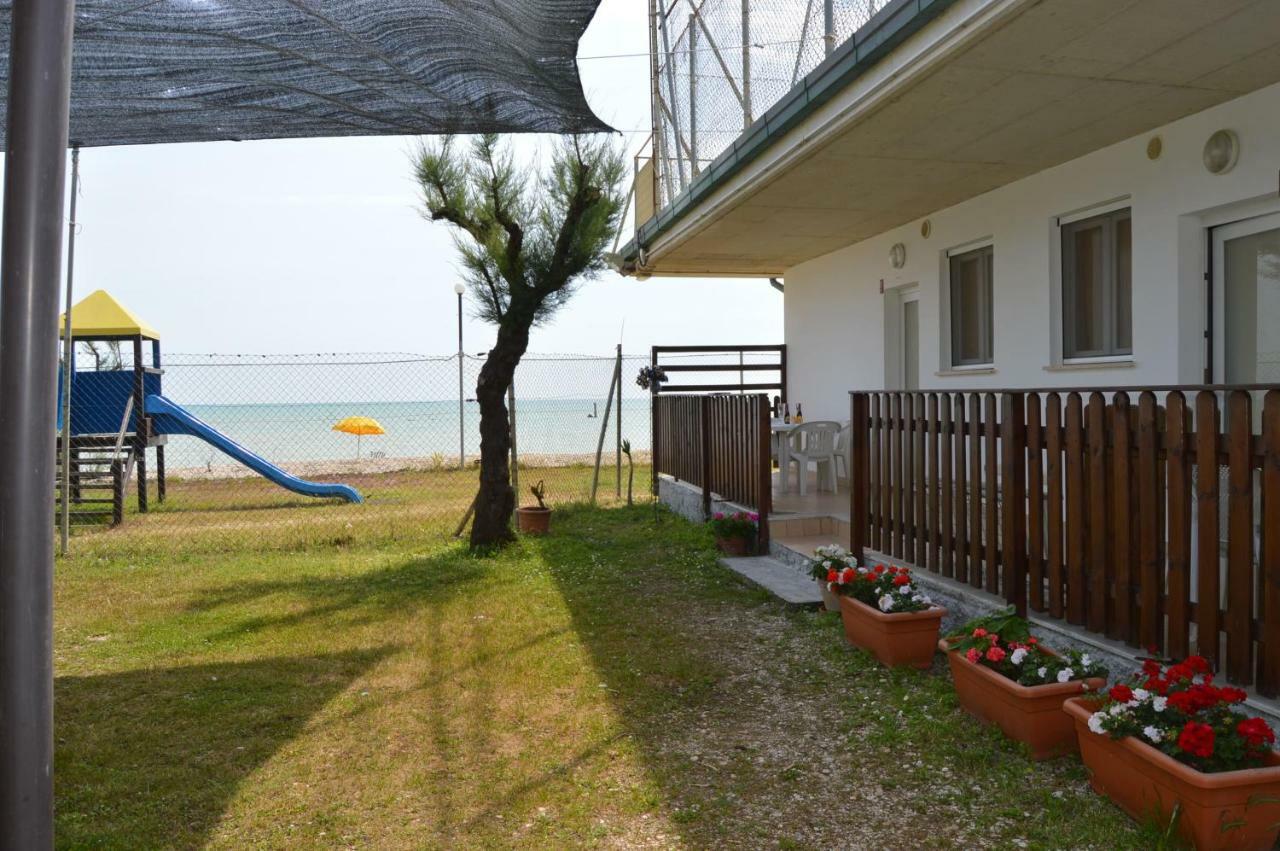 Camping Tre Archi Лідо-ді-Фермо Екстер'єр фото